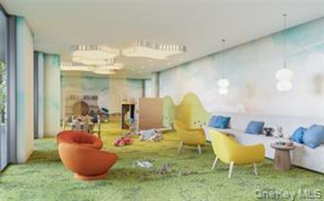 131-02a 40 Road, Flushing, NY 11354