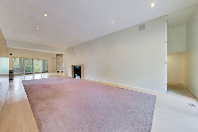 43 Overbrook Road, South Barrington, IL 60010