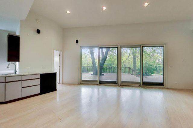 43 Overbrook Road, South Barrington, IL 60010