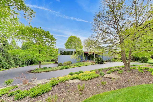 43 Overbrook Road, South Barrington, IL 60010
