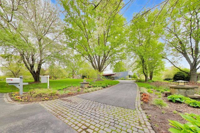 43 Overbrook Road, South Barrington, IL 60010