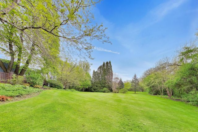 43 Overbrook Road, South Barrington, IL 60010