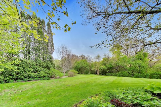 43 Overbrook Road, South Barrington, IL 60010