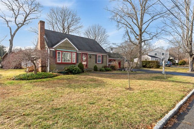 6 Ledge Road, Barrington, RI 02806