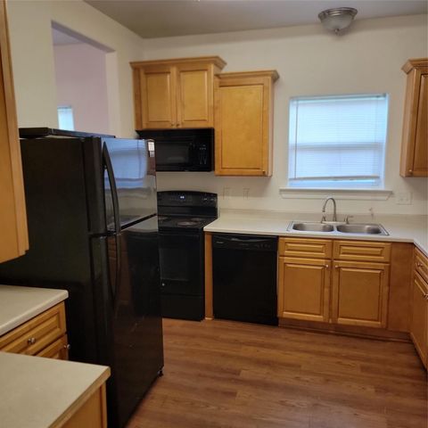 322 7th Avenue N, Texas City, TX 77590