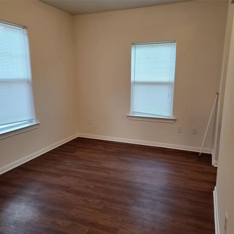 322 7th Avenue N, Texas City, TX 77590