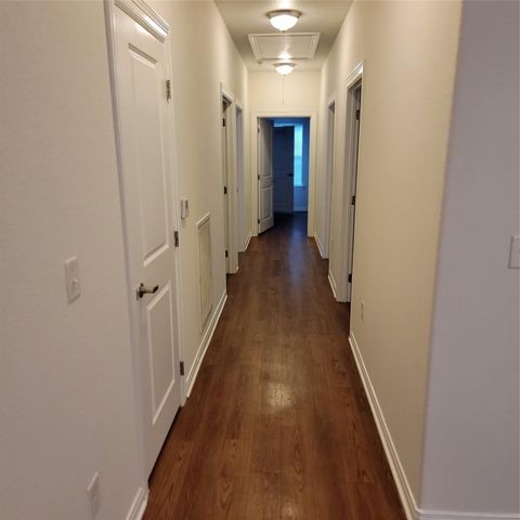 322 7th Avenue N, Texas City, TX 77590