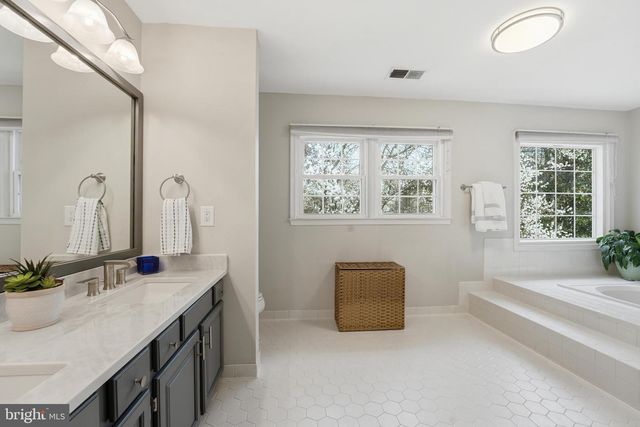 6618 MCCAMBELL CLUSTER, Centreville, VA 20120