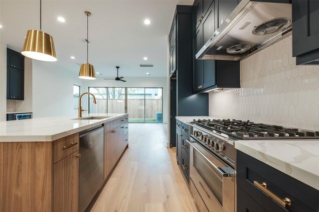 323 Malone Street, Houston, TX 77007