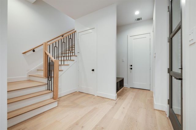 323 Malone Street, Houston, TX 77007