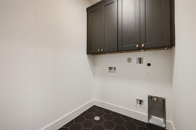 323 Malone Street, Houston, TX 77007