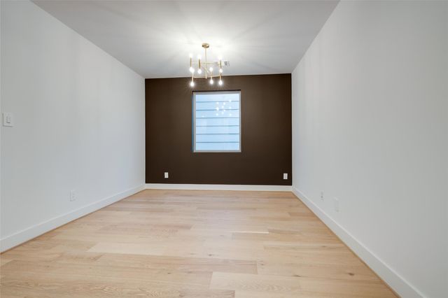 323 Malone Street, Houston, TX 77007