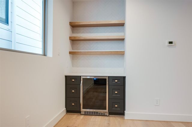 323 Malone Street, Houston, TX 77007