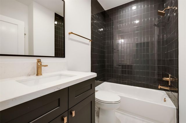 323 Malone Street, Houston, TX 77007