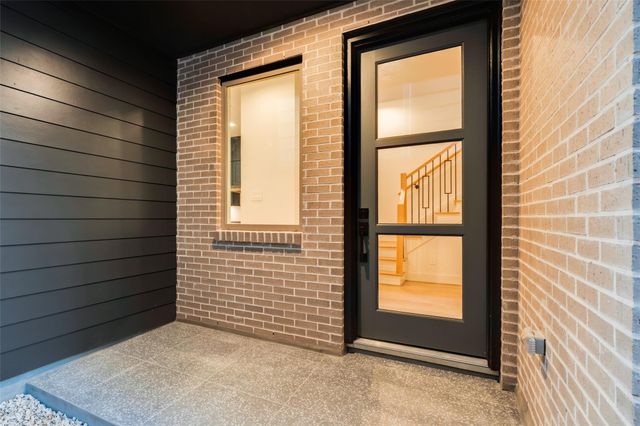 323 Malone Street, Houston, TX 77007