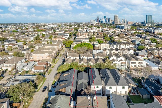 323 Malone Street, Houston, TX 77007