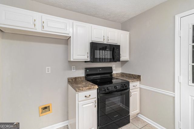2320 Crystal Court, Loganville, GA 30052