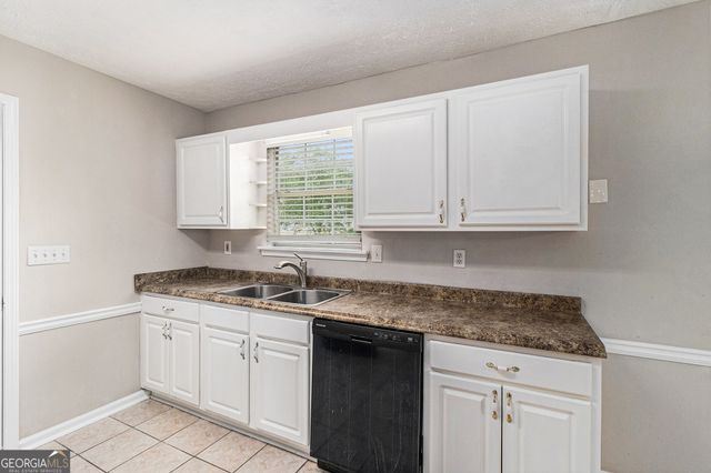 2320 Crystal Court, Loganville, GA 30052