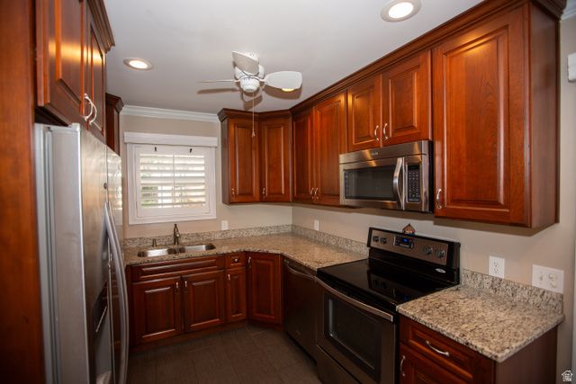 2651 E LINCOLN LN, Holladay, UT 84124