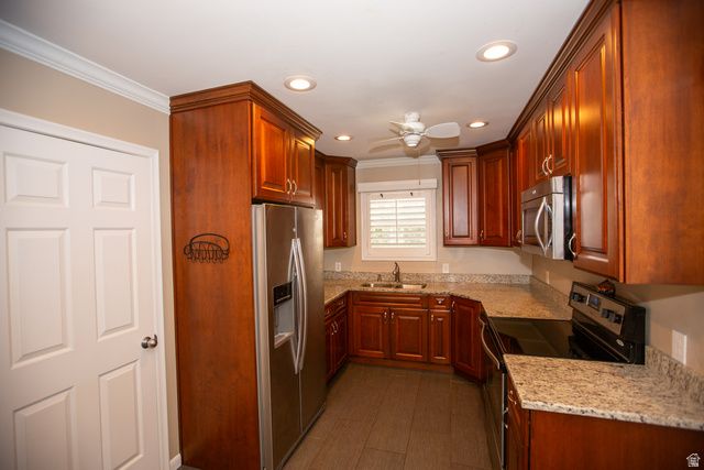 2651 E LINCOLN LN, Holladay, UT 84124