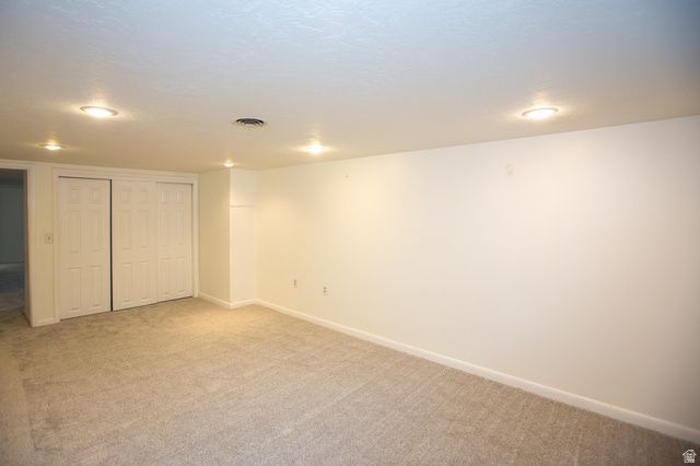 2651 E LINCOLN LN, Holladay, UT 84124