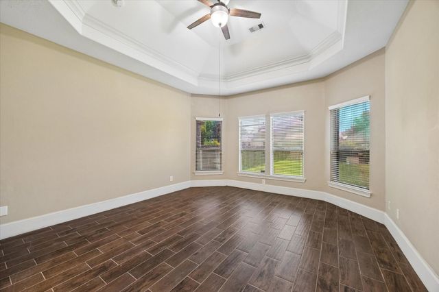 13915 Sawmill Run Lane, Houston, TX 77044