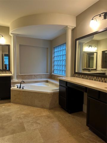 13915 Sawmill Run Lane, Houston, TX 77044