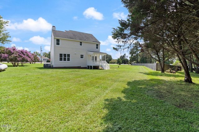 1072 Loop Road, Clayton, NC 27527
