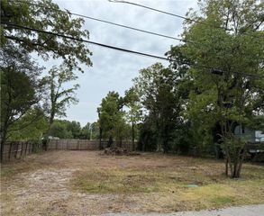 1407 S 4th Street, Rogers, AR 72756