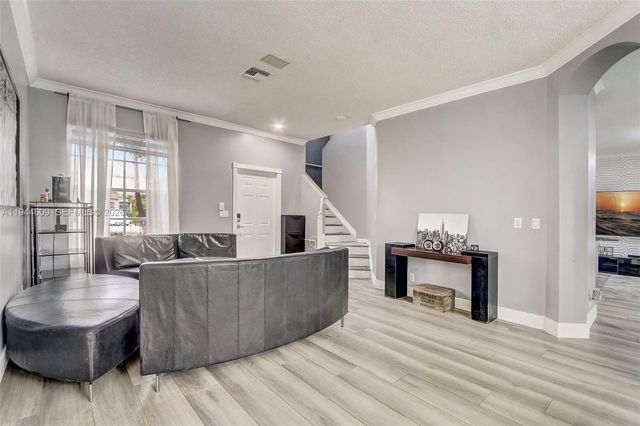 6089 Savannah Way, Lake Worth, FL 33463