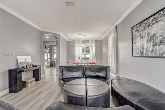 6089 Savannah Way, Lake Worth, FL 33463