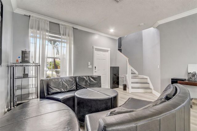 6089 Savannah Way, Lake Worth, FL 33463