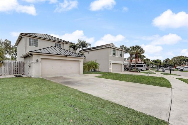6089 Savannah Way, Lake Worth, FL 33463