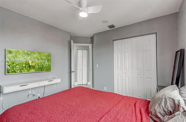 6089 Savannah Way, Lake Worth, FL 33463