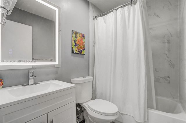 6089 Savannah Way, Lake Worth, FL 33463