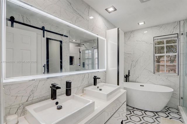 6089 Savannah Way, Lake Worth, FL 33463