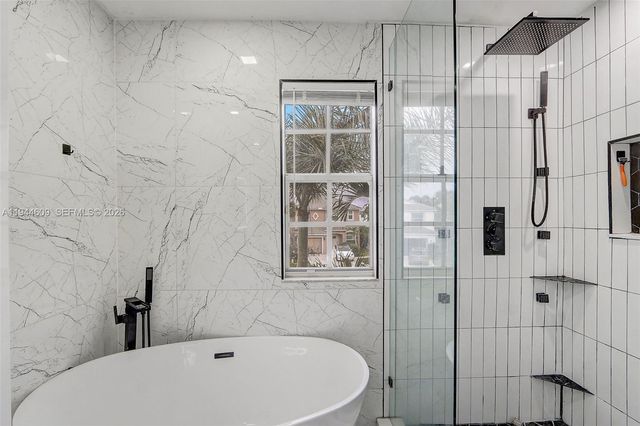 6089 Savannah Way, Lake Worth, FL 33463