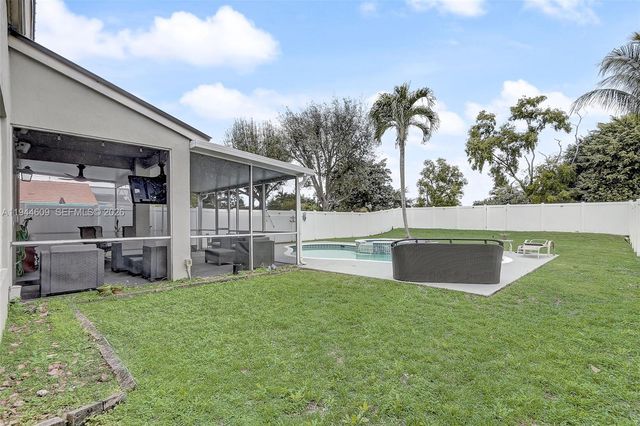 6089 Savannah Way, Lake Worth, FL 33463