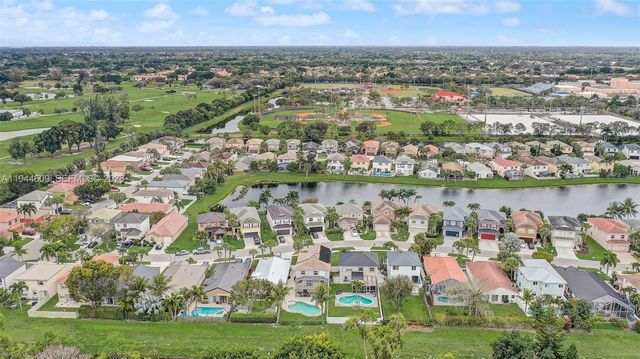 6089 Savannah Way, Lake Worth, FL 33463