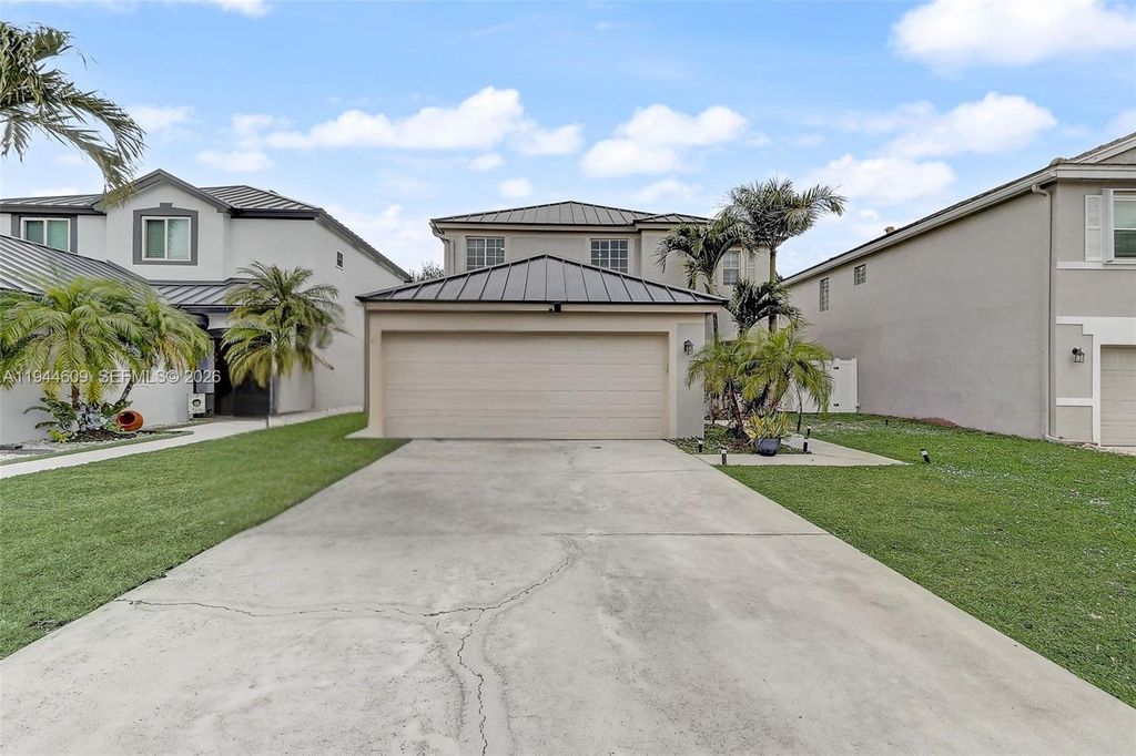 6089 Savannah Way, Lake Worth, FL 33463