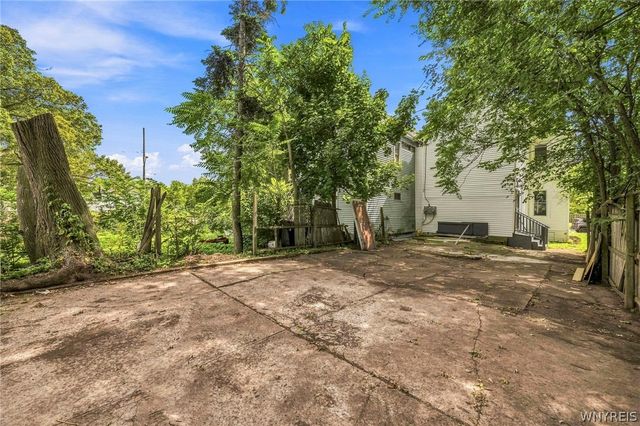 324 Carlton Street, Buffalo, NY 14204