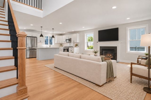 47 Dale, Cumberland, RI 02864