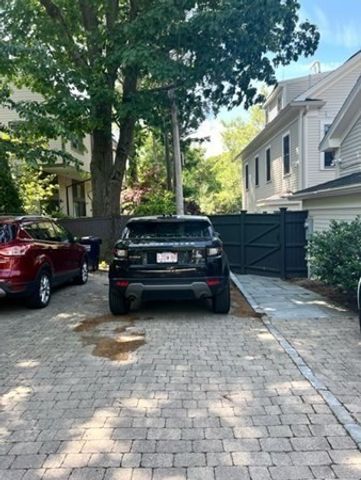 4 Brattle Cir. 4, Cambridge, MA 02138