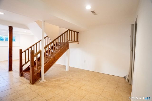 99 Ridge Road 7, Naugatuck, CT 06770
