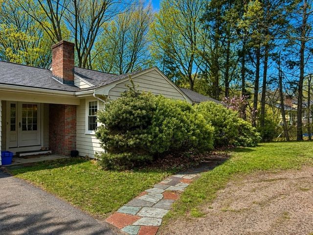 80 Adams St, Lexington, MA 02420