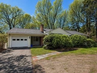 80 Adams St, Lexington, MA 02420
