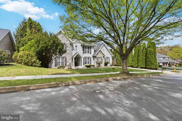 1221 JILL DR, Hummelstown, PA 17036