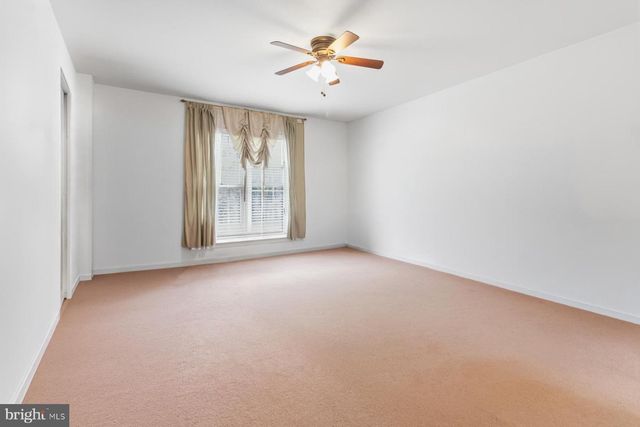 1221 JILL DR, Hummelstown, PA 17036