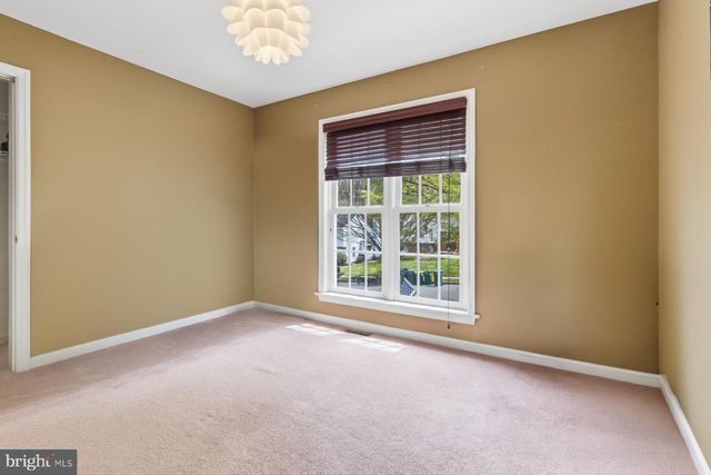 1221 JILL DR, Hummelstown, PA 17036