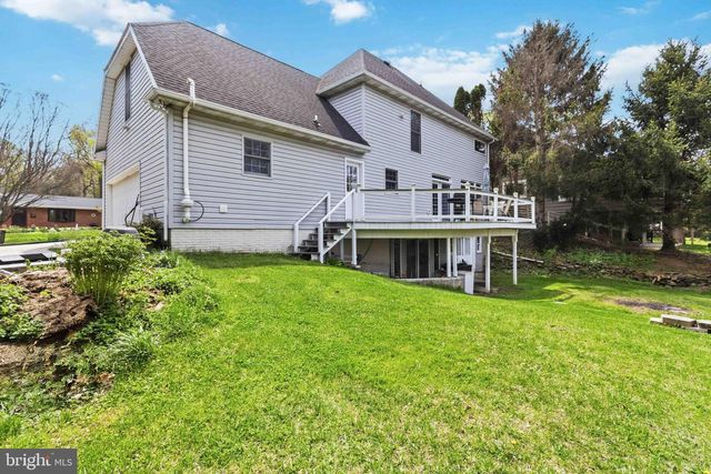 1221 JILL DR, Hummelstown, PA 17036